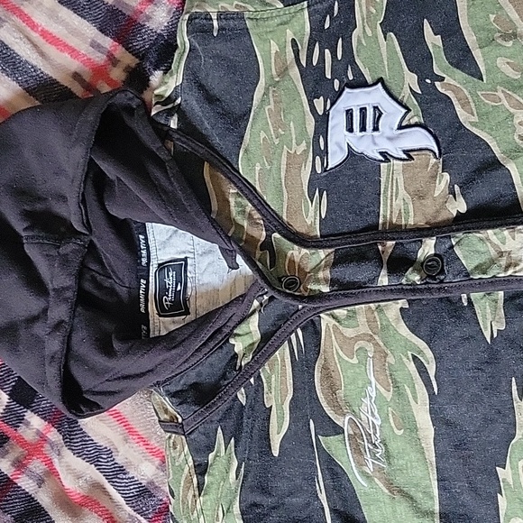 Primitive button up sweatshirt - Picture 3 of 3